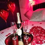 La Volupté - Avec Jacuzzi - Sauna Apartamento *