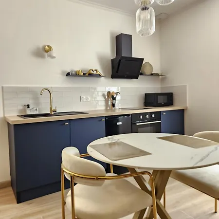 La Volupte - Avec Jacuzzi - Sauna Appartement *