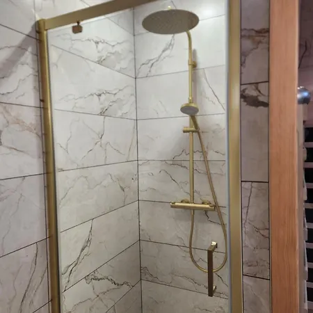 La Volupte - Avec Jacuzzi - Sauna Appartement *