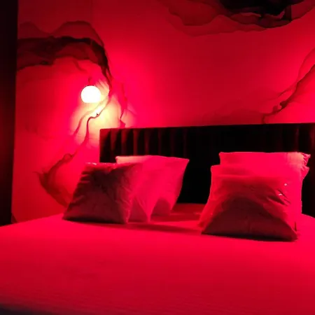 La Volupté - Avec Jacuzzi - Sauna *