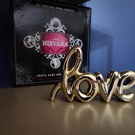 La Volupté - Avec Jacuzzi - Sauna *