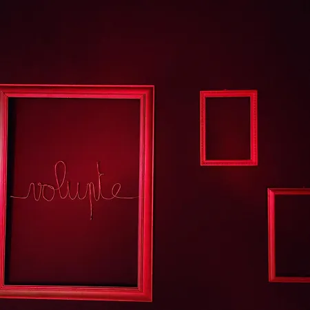 La Volupte - Avec Jacuzzi - Sauna *